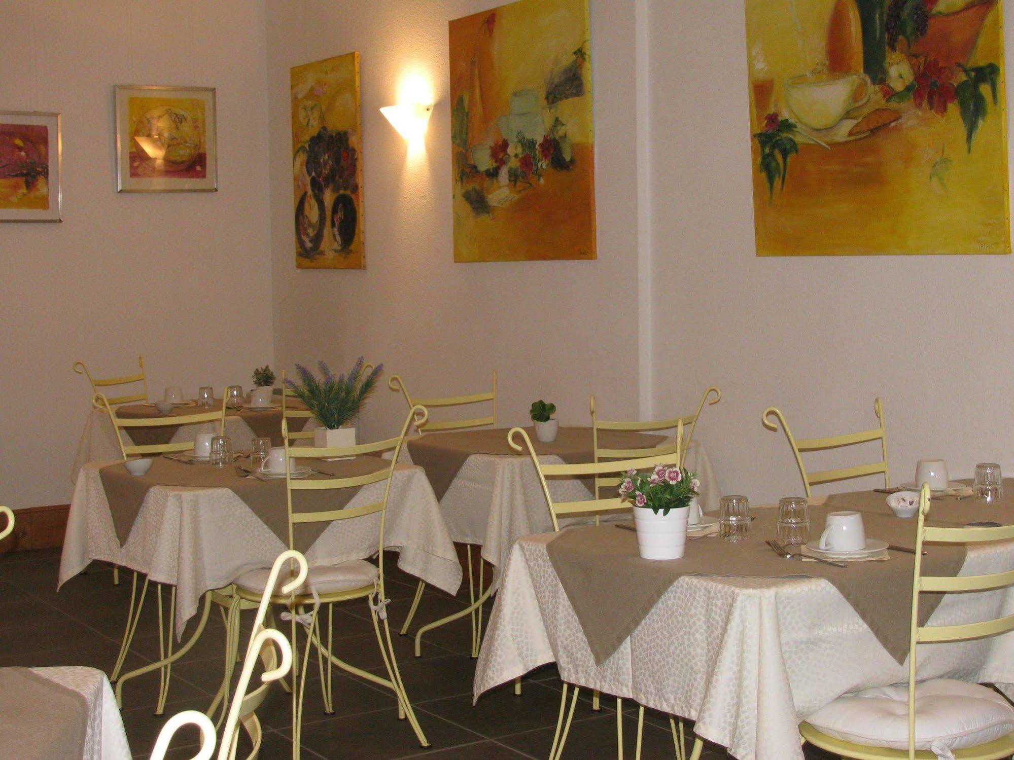 Hotel L'Oree Des Vignes Gilly-lès-Cîteaux Kültér fotó